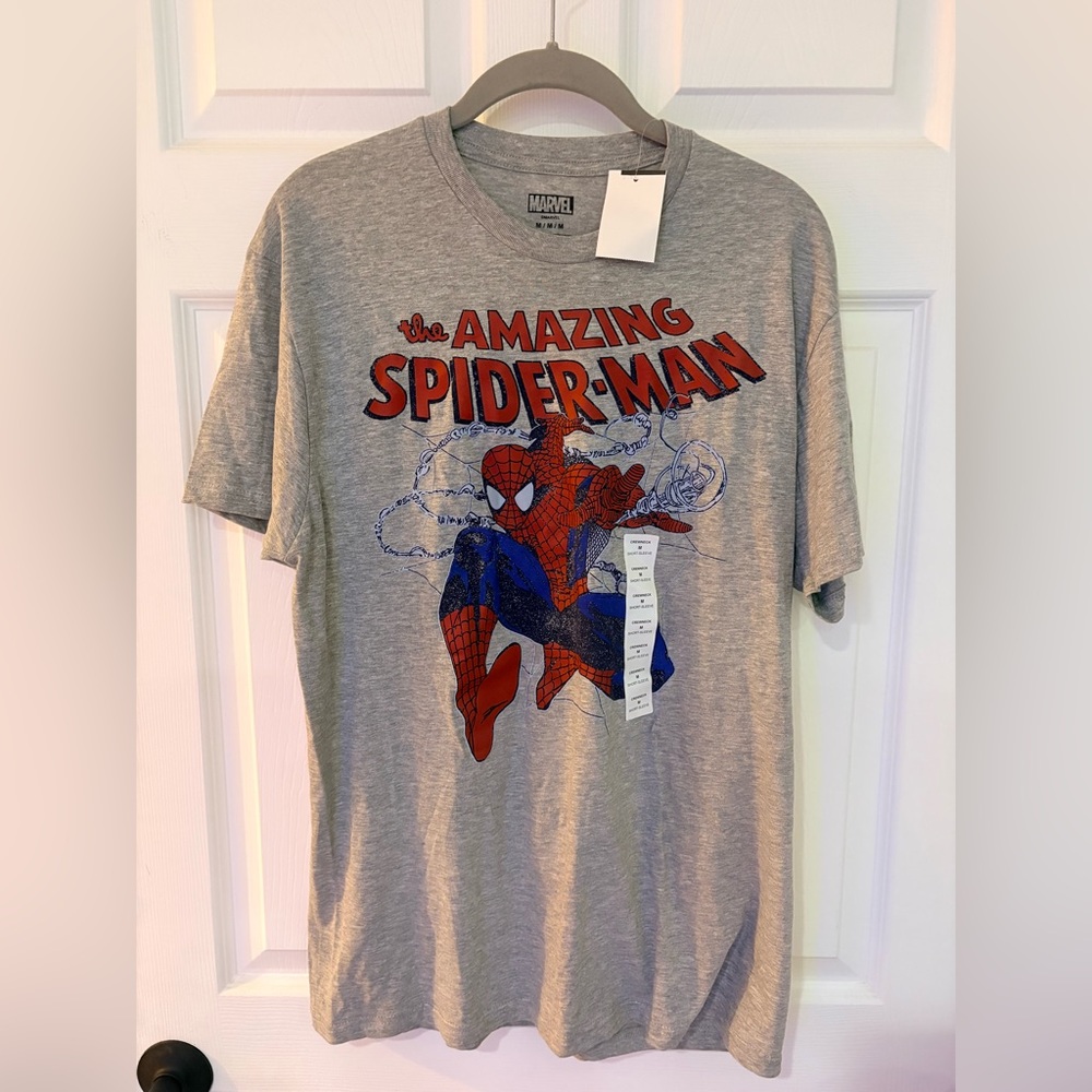 NWT Men’s Marvel Amazing Spider-Man Gray Tee Short Sleeve Size M